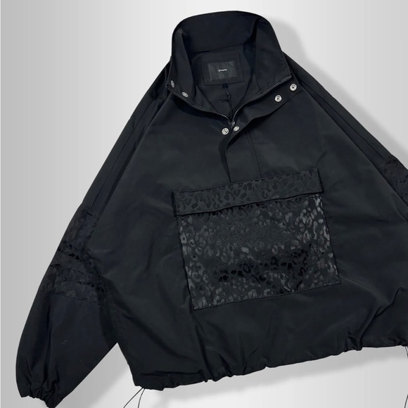 STAMPD Packable Pullover Jacket - Picture 2 of 9